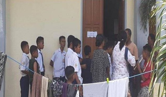 Penindasan 77 Siswa SMP, Dipaksa Makan Kotoran Manusia