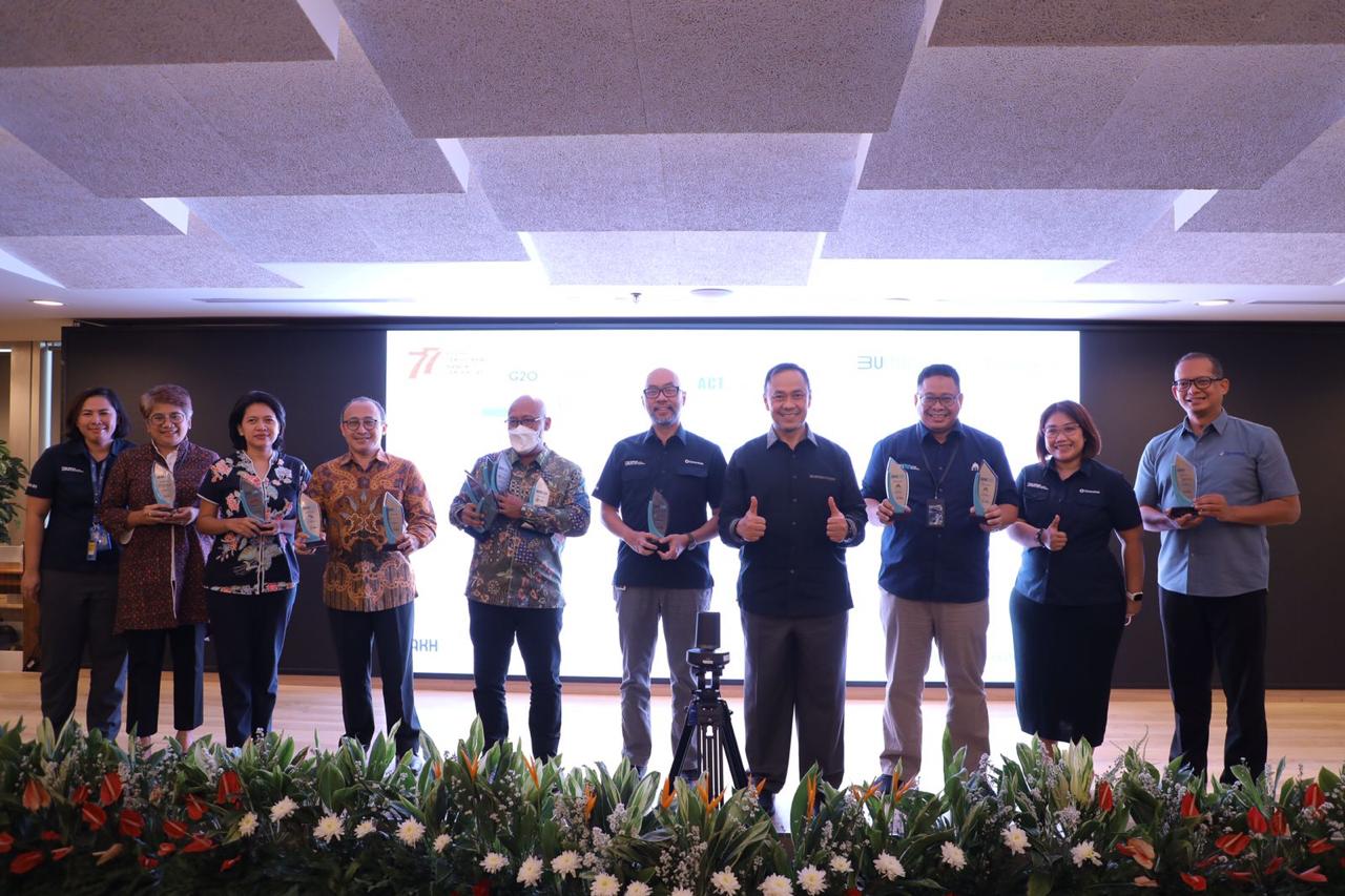 Holding Danareksa Borong 13 Penghargaan AKHLAK Award 2, Dirut: Tahun Depan Top 5 di Seluruh Lingkungan Kementerian BUMN, InsyaAllah