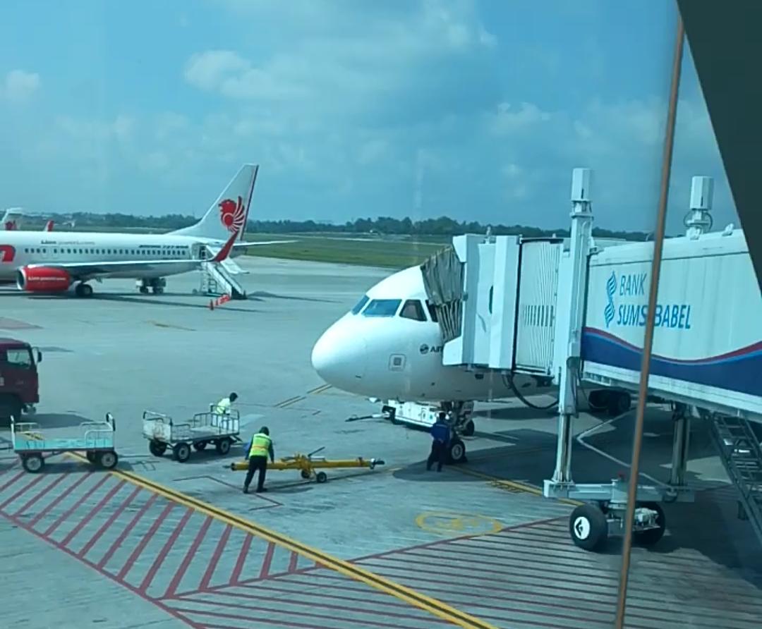 Indonesia Terbitkan 2 Aturan Baru Terkait Tarif Pesawat