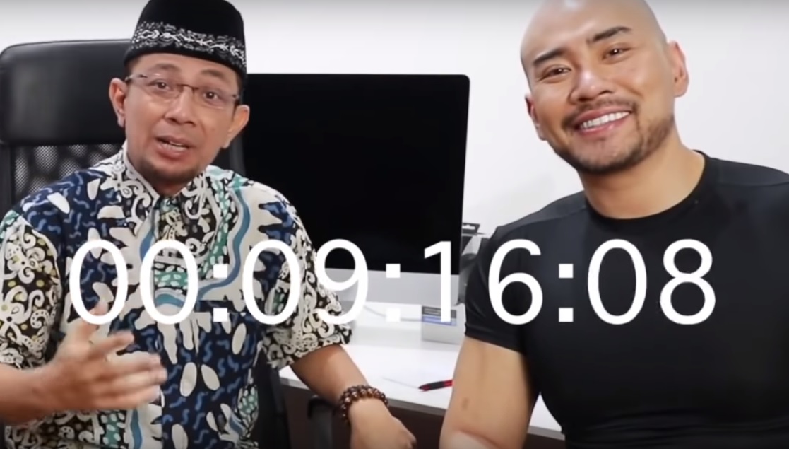 Deddy Corbuzier Jadi Mualaf?